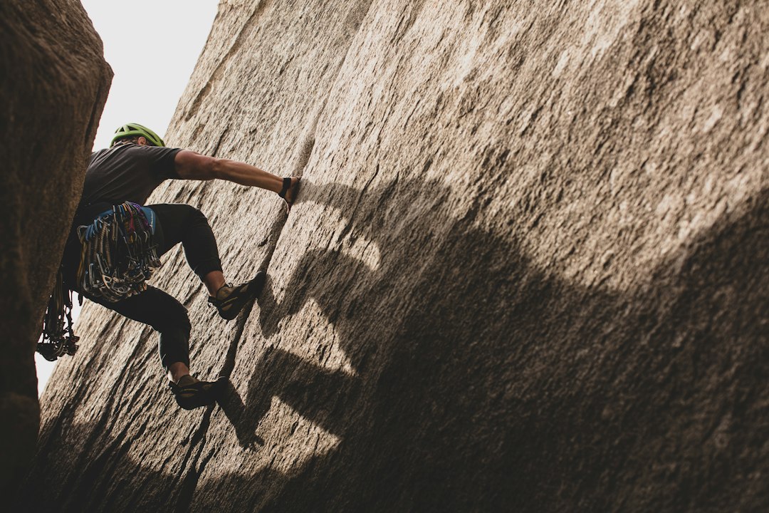 rock climbing safety tips cover image